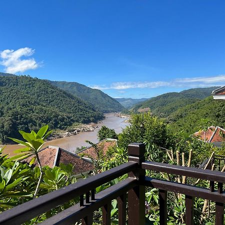Le Grand Pakbeng Hotel Buitenkant foto