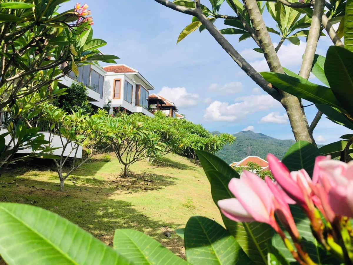 Le Grand Pakbeng Hotel Buitenkant foto
