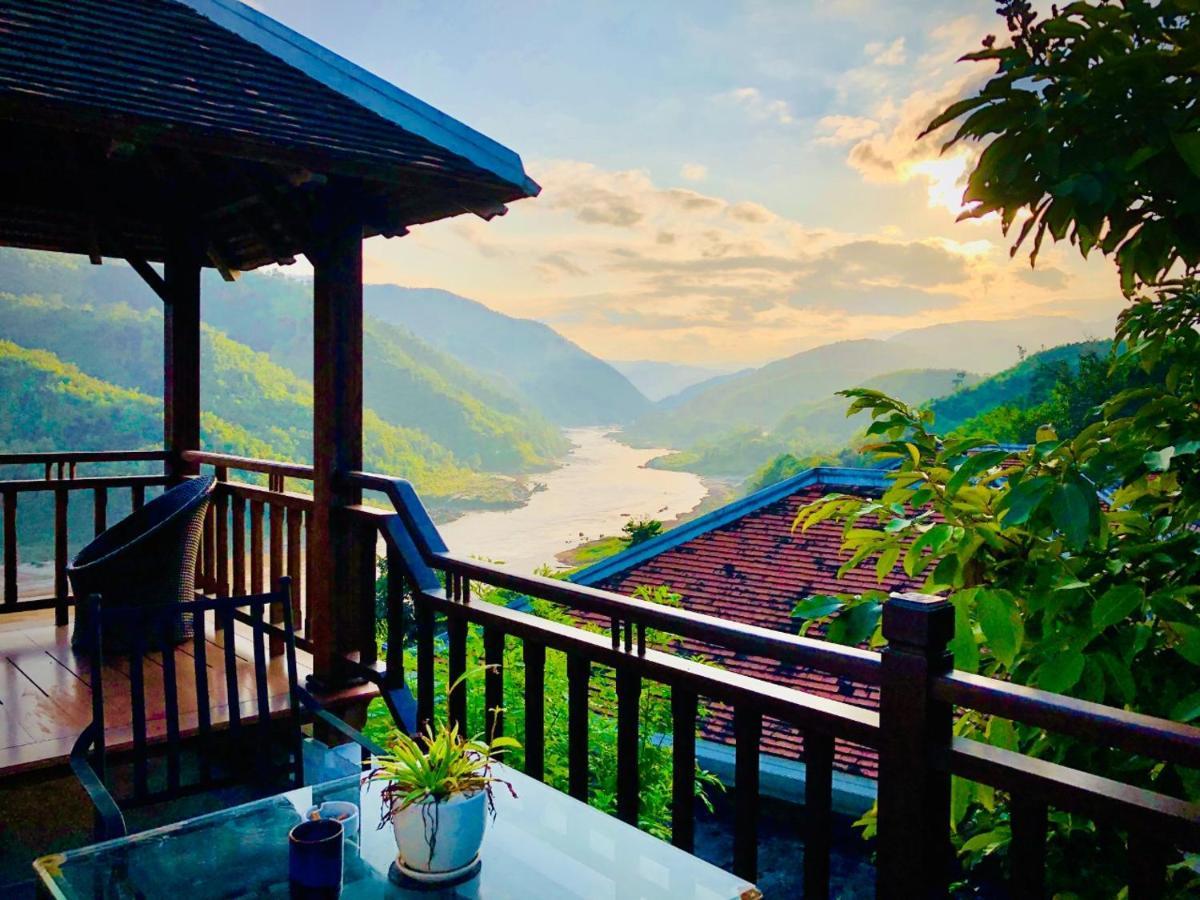 Le Grand Pakbeng Hotel Buitenkant foto