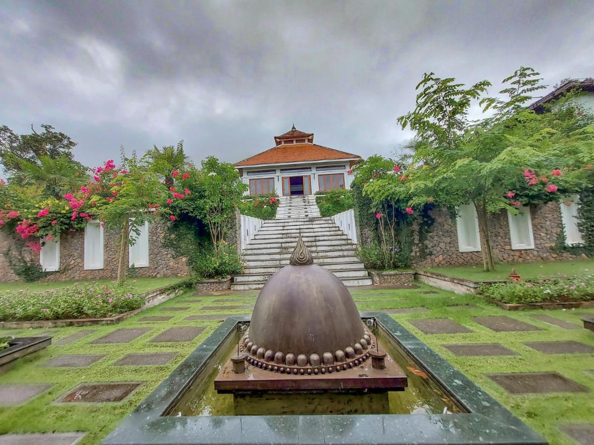 Le Grand Pakbeng Hotel Buitenkant foto
