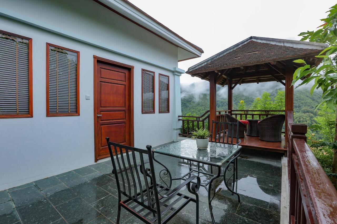 Le Grand Pakbeng Hotel Buitenkant foto