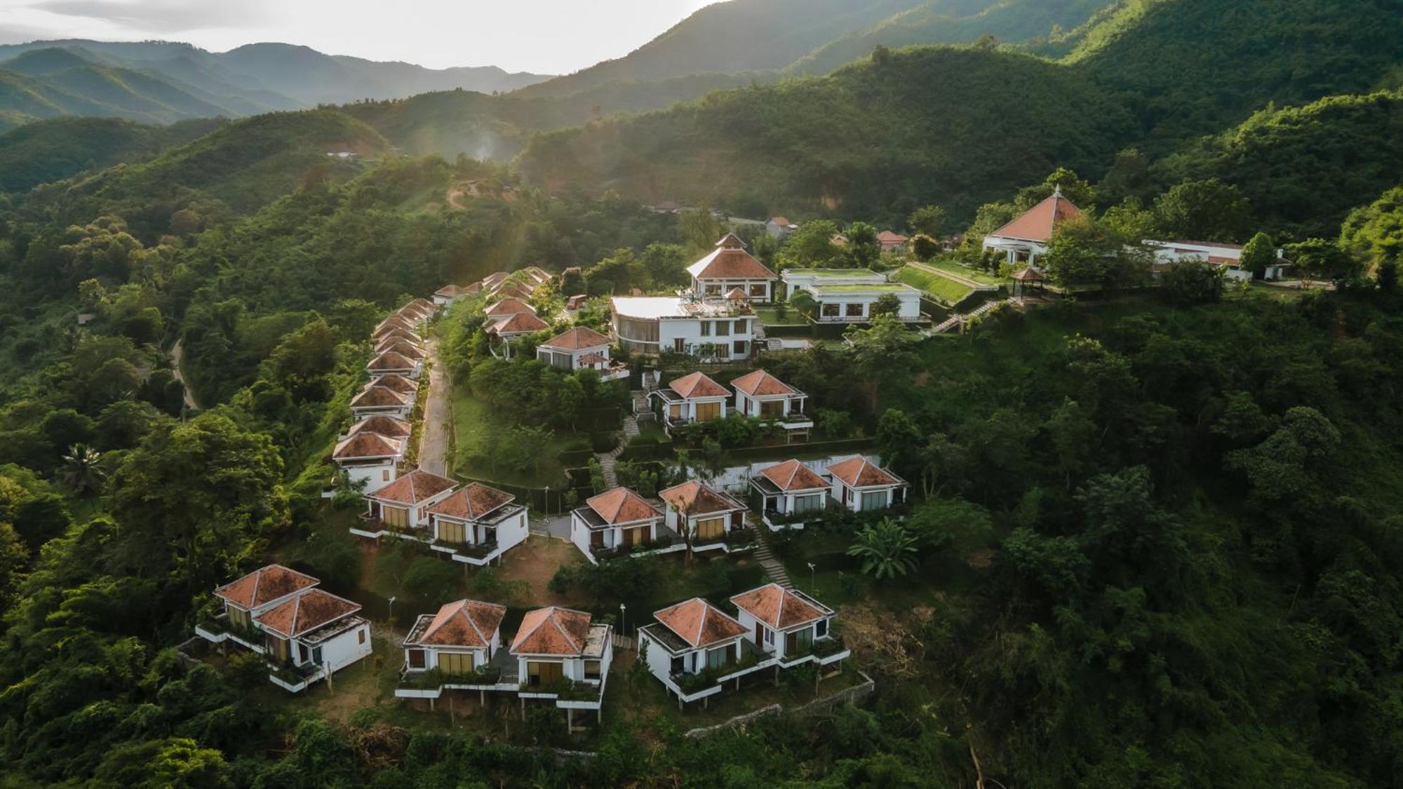 Le Grand Pakbeng Hotel Buitenkant foto
